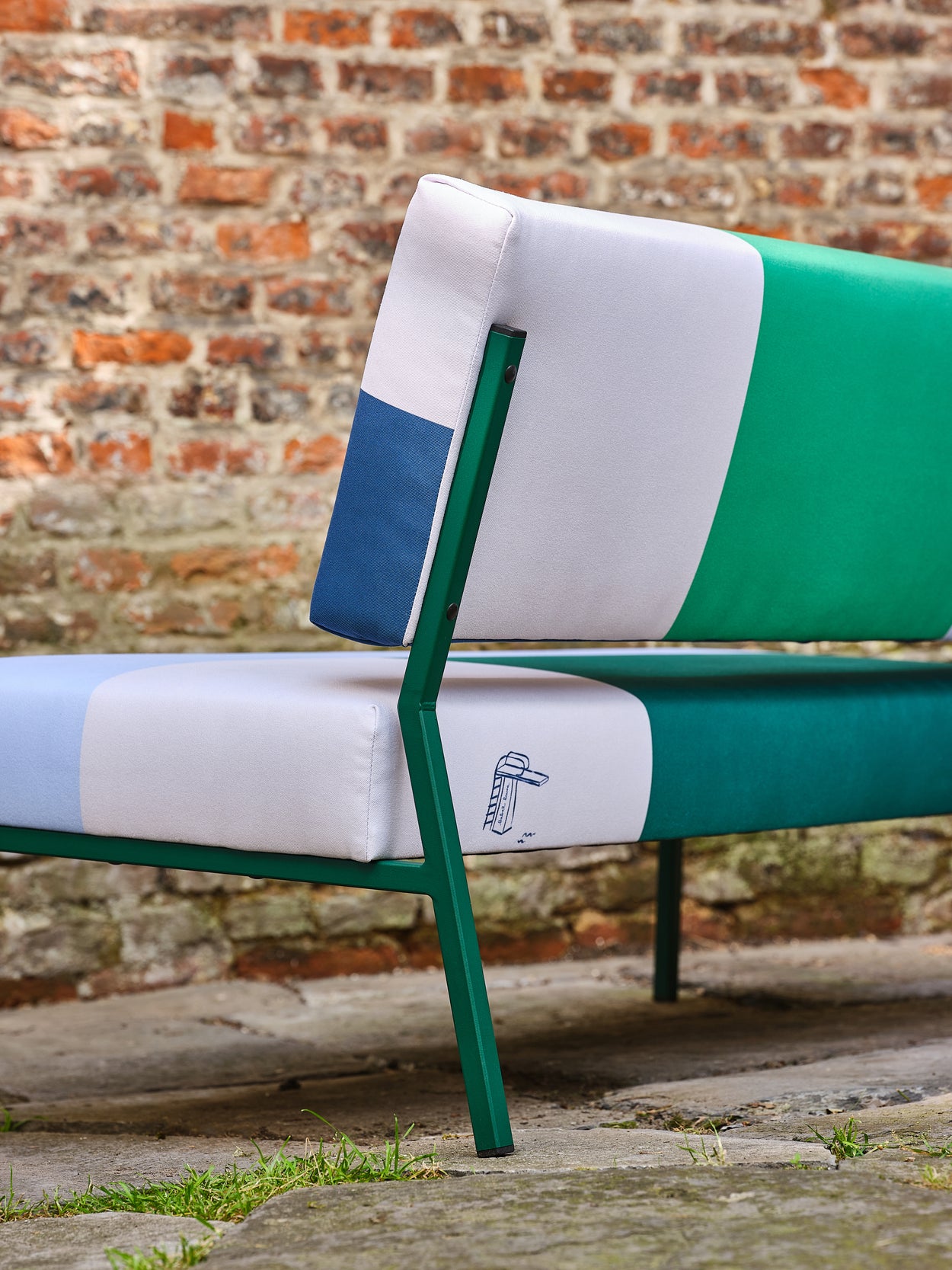 Banquette outdoor splash