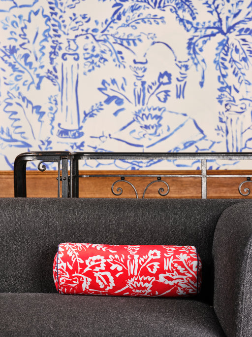 Coussin Traversin Blue Era - fond rouge