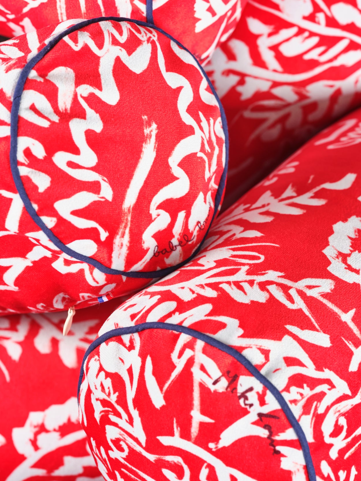Coussin Traversin Blue Era - fond rouge