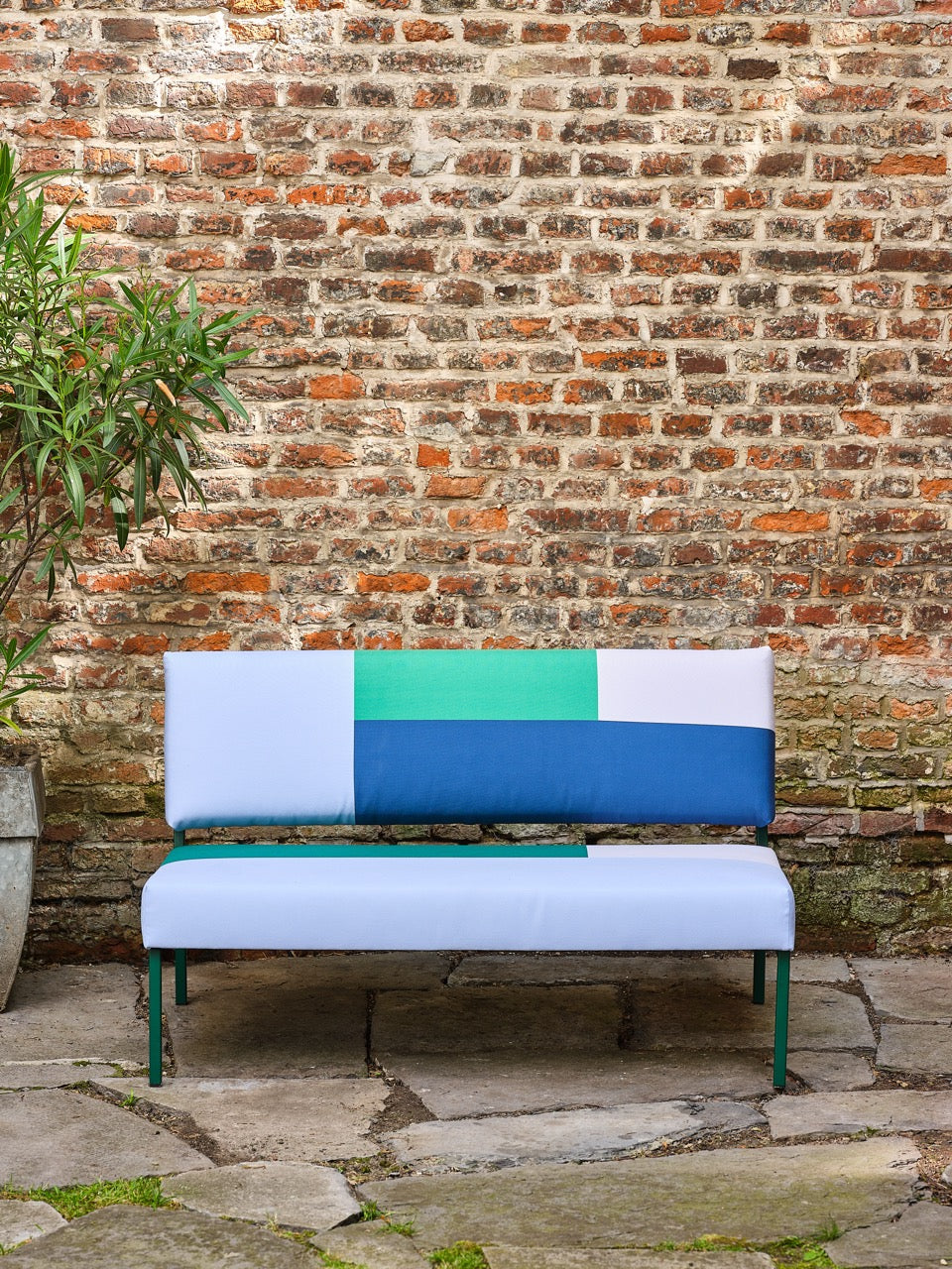 Banquette outdoor splash