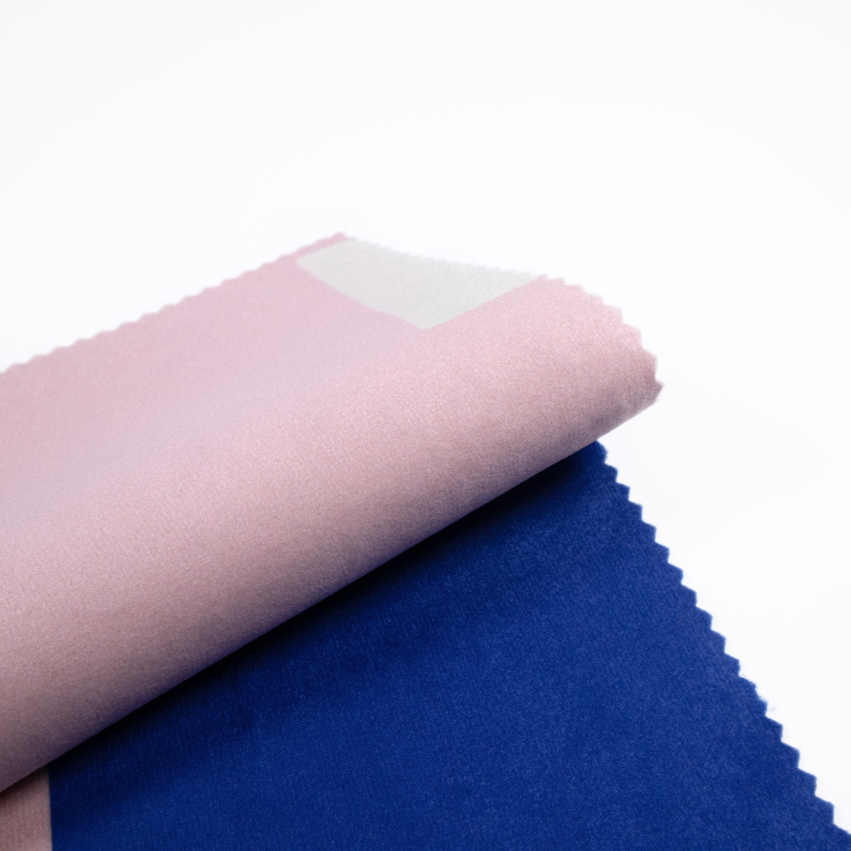 Suédine Velours au Mètre - Babylone Pink XXL, Fond Rose