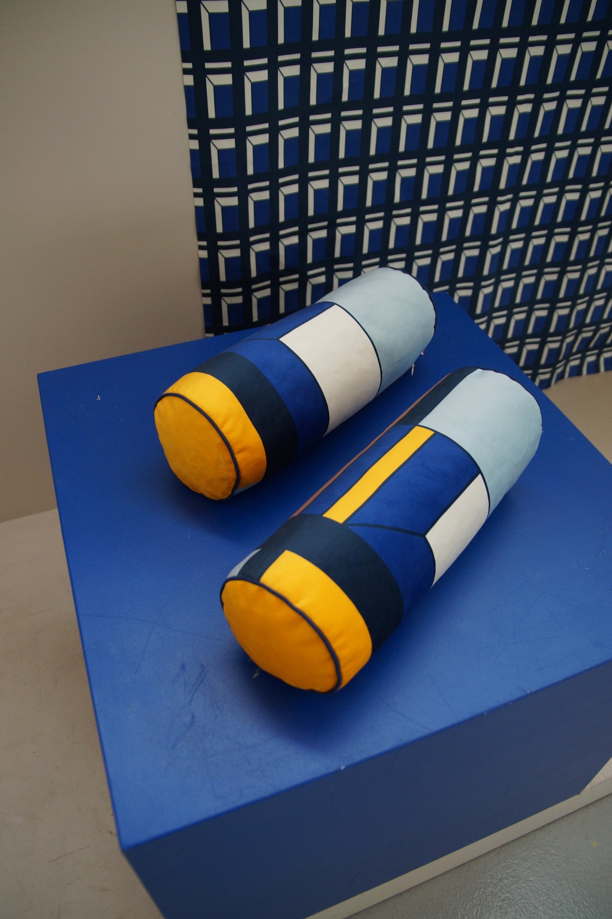 Bolster cushion Urbaine yellow and blue