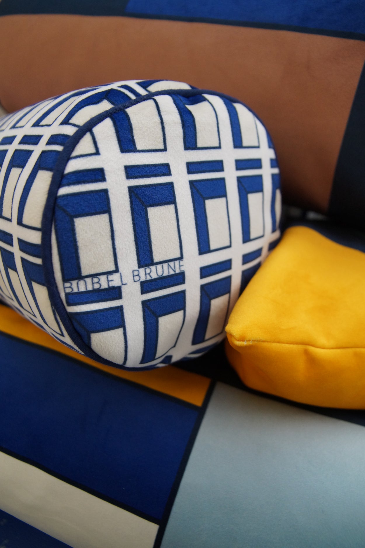 Bolster cushion Urbaine blue and white