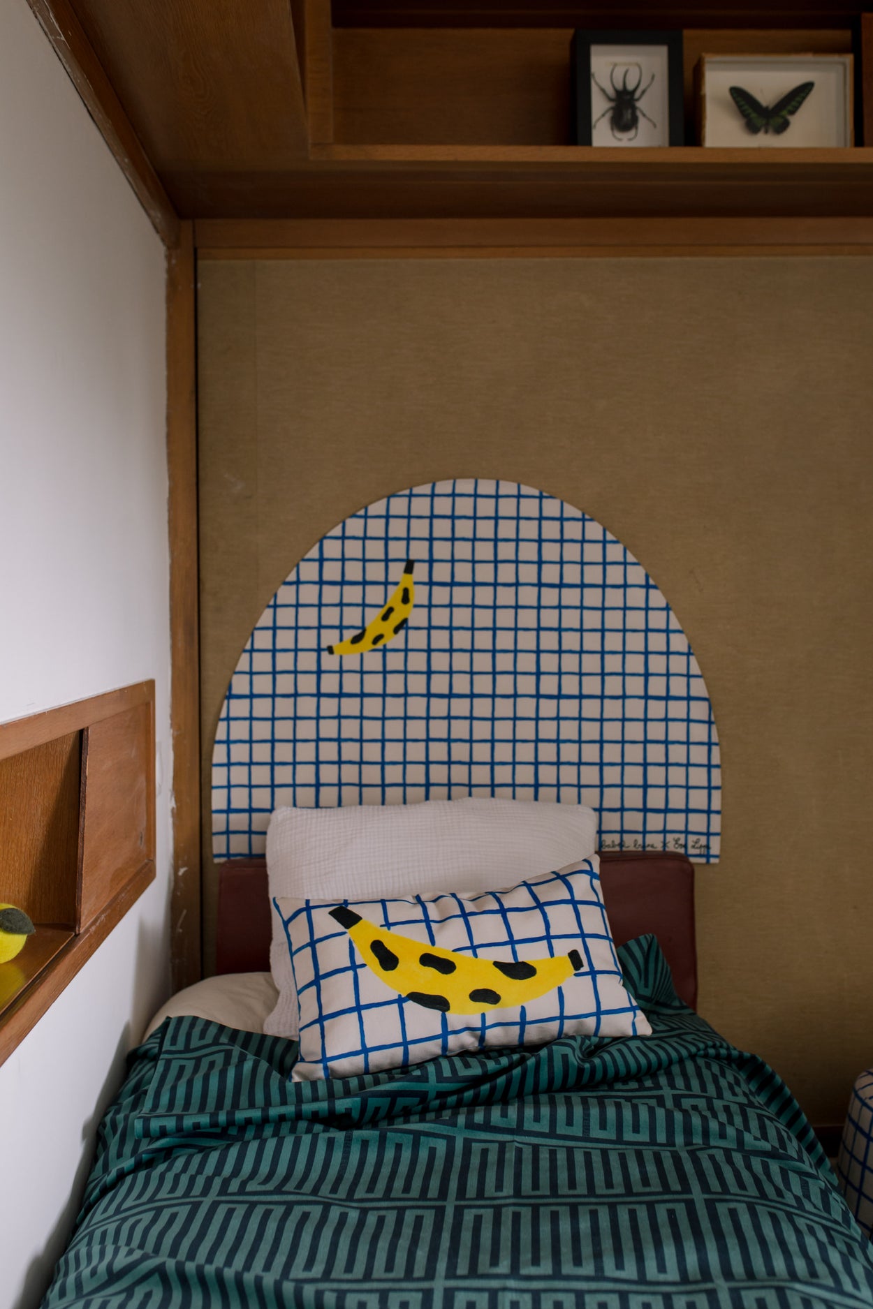 Headboard Wallhanging Banana